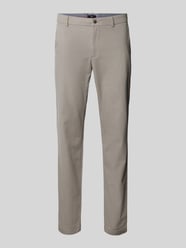 Slim Fit Stoffhose mit Gesäßtaschen Modell 'Brody' von CINQUE Beige - 10