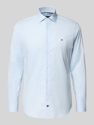 Slim Fit Business-Hemd mit Knopfleiste von Tommy Hilfiger Tailored - 19