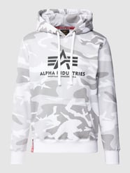 Hoodie mit Camouflage-Muster Modell 'BASIC' von Alpha Industries Weiß - 33