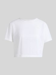Cropped Fit Sport-T-Shirt mit Logo-Prägungen von adidas Training - 27