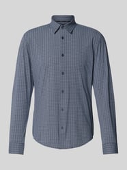 Koszula casualowa o kroju slim fit z kołnierzykiem typu kent model ‘Roan’ od BOSS - 1