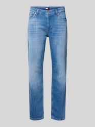 Jeansy o kroju slim fit z mieszanki bawełny od Tommy Jeans - 38