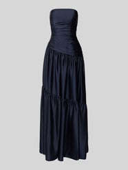 sukienka wieczorowa w plisowanym wzorze od LUXUAR FASHION - 6