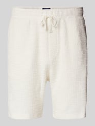 Regular Fit Shorts mit Strukturmuster von MCNEAL Beige - 1