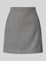 Minirok met steekzakken opzij, model 'FORTUNEALLISON' van Vero Moda - 44