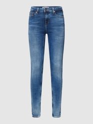 Skinny Fit Jeans mit Label-Detail Modell 'NORA' von Tommy Jeans - 30