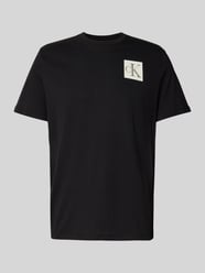 T-shirt o kroju regular fit z czystej bawełny z nadrukiem z logo od Calvin Klein Jeans - 35