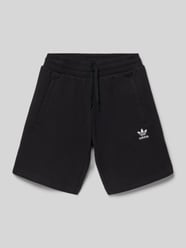 Szorty dresowe z mieszanki bawełny z przeszyciem z logo od adidas Originals - 21