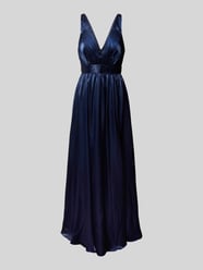 Abendkleid mit gelegten Falten von Unique Blau - 2