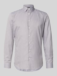 Koszula o kroju slim fit biznes z kołnierzykiem typu kent od Jake*s - 26