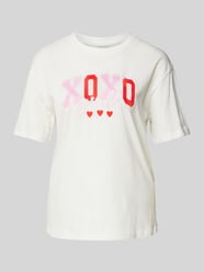 T-shirt o kroju relaxed fit z czystej bawełny model ‘SOPHIE MIA’ od VERO MODA - 35