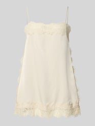 Relaxed Fit Top mit Spitzenbesatz Modell 'CHARM LACE SINGLET' von VERO MODA - 15