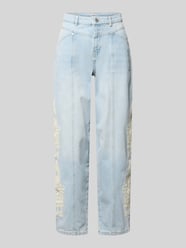 Wide Fit Jeans mit floralem Spitzenbesatz von Jake*s Casual - 38