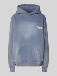 Bluza z kapturem o kroju Oversized z Kieszeń kangurka Model 'Wine & Vibe' od ANOTHER COTTON LAB - 48