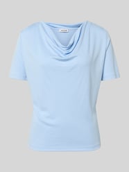 T-shirt z lejącym dekoltem od MORE & MORE - 27