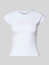 Slim Fit T-Shirt mit Logo-Stitching von GUESS Jeans - 19