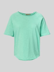T-shirt ze zrolowanym brzegiem i okrągłym dekoltem od Smith and Soul - 11
