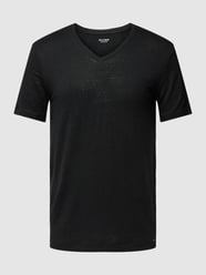 T-shirt z dekoltem w serek od OLYMP Level Five Czarny - 34
