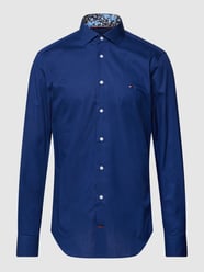 Slim Fit Business-Hemd mit Label-Stitching Modell 'SOLID POPLIN' von Tommy Hilfiger Tailored Blau - 40