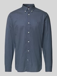 Koszula casualowa o kroju slim fit z kołnierzykiem typu button down od Tommy Hilfiger - 11