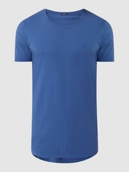 T-shirt z bawełny model ‘Luis’ od Denham Niebieski - 12