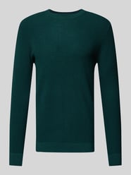 Sweter z dzianiny o kroju regular fit z prążkowanym, okrągłym dekoltem od Tom Tailor Zielony - 44