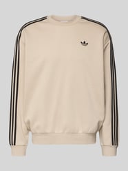 Sweatshirt mit Label-Stitching von adidas Originals Beige - 37