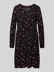 mini-jurk van viscose met V-hals van zero - 9