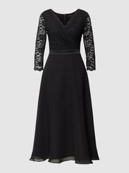 Cocktailkleid mit Spitzenbesatz von Swing Schwarz - 44