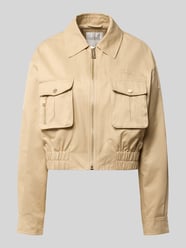Jacke mit Cargotaschen Modell 'JULIANE' von GUESS Beige - 25