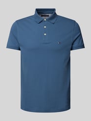 Slim Fit Poloshirt mit Logo-Stitching von Tommy Hilfiger Blau - 4