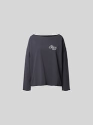 Sweatshirt mit Rollsaum von Juvia - 18