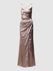 Abendkleid mit Wasserfall-Ausschnitt von Luxuar Beige - 23