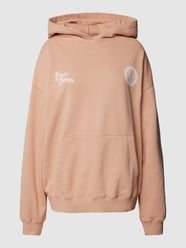 Bluza o kroju oversized z kapturem i detalem z logo model ‘TALBOT’ od Pegador Różowy - 36
