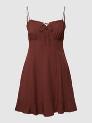 Minikleid mit Herz-Ausschnitt von REVIEW Braun - 29