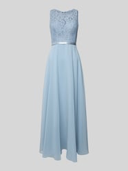 Abendkleid mit Strasssteinbesatz von Luxuar - 8
