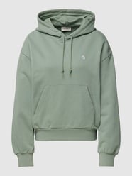 Bluza z kapturem i obniżonymi ramionami model ‘CASEY’ od Carhartt Work In Progress Zielony - 17