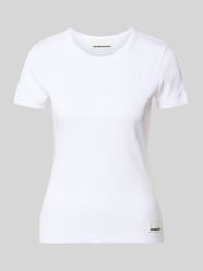 t-shirt o kroju slim fit z mieszanki bawełny model 'KARDAA' od ARMEDANGELS - 40