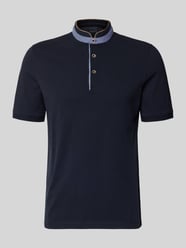 Regular Fit Poloshirt mit Stehkragen und Logo-Stitching von bugatti - 31