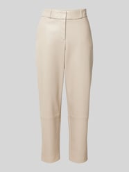 Slim Fit Hose in Leder-Optik von Christian Berg Woman Selection Beige - 2