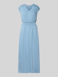 maxi-jurk met kapmouwen en smokdetails model 'Paola' van MOS MOSH - 1
