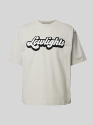 T-Shirt mit Label-Detail Modell 'TRENDY' von Low Lights Studios Grau - 21