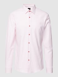 Slim Fit Business-Hemd mit Kentkragen Modell 'HANK' von BOSS Rosa - 23