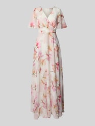 Abendkleid mit V-Ausschnitt von Christian Berg Cocktail - 12