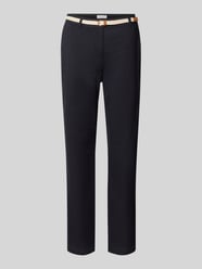 Chino mit Gürtel und Gesäßtaschen von Christian Berg Woman - 7