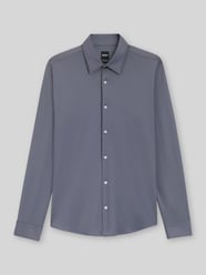 Slim Fit Businesshemd mit Kentkragen Modell 'ROAN' von BOSS - 25
