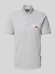 Slim Fit Poloshirt mit Label-Print Modell 'AYLMER' von Napapijri - 12