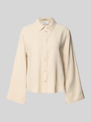 Bluzka o kroju regular fit z listwą guzikową na całej długości model ‘Cadiz’ od My Essential Wardrobe - 43