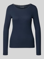 Pyjamabovendeel in riblook met kant van Christian Berg Woman - 21