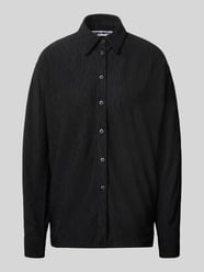 Bluzka o kroju relaxed fit z fakturowanym wzorem od REVIEW - 6